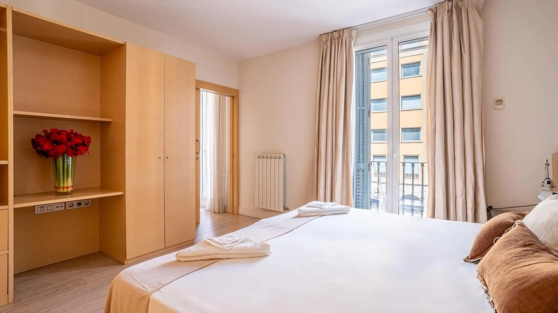 Classy 3Bed 3Bath Apartment In Eixample Barselona 0*,  İspanya